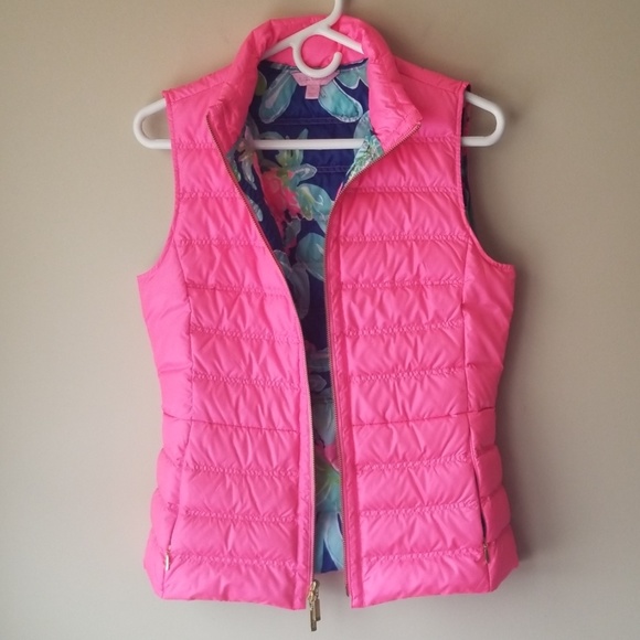 Lilly Pulitzer Jackets & Blazers - EUC Lilly Pulitzer Elana Puffer Vest Sunset Pink